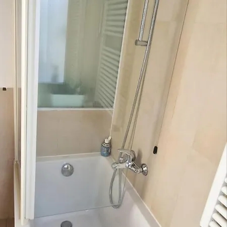 Apartment Aida *